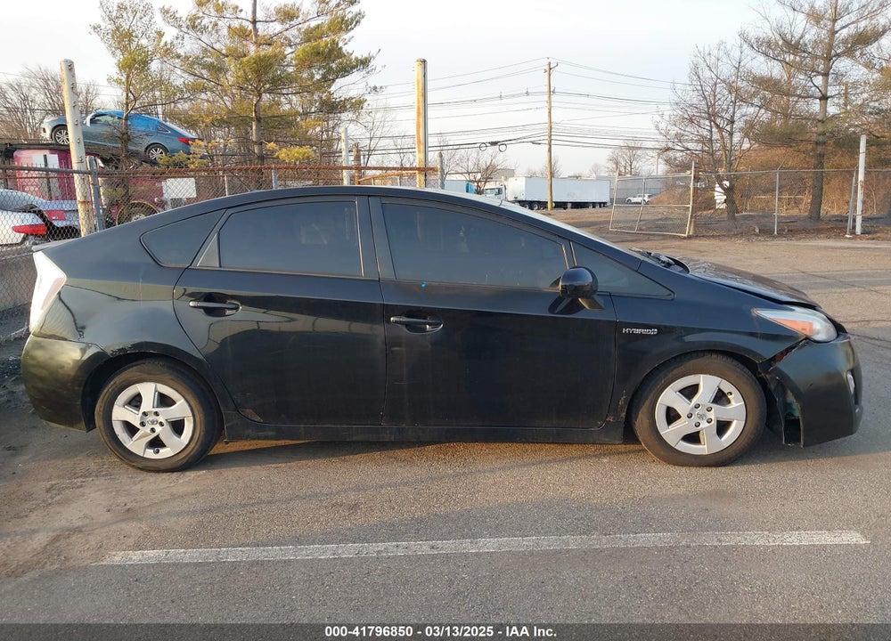 2011 TOYOTA PRIUS VIN: JTDKN3DU4B0300927