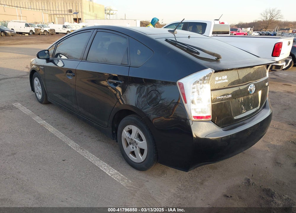 2011 TOYOTA PRIUS VIN: JTDKN3DU4B0300927