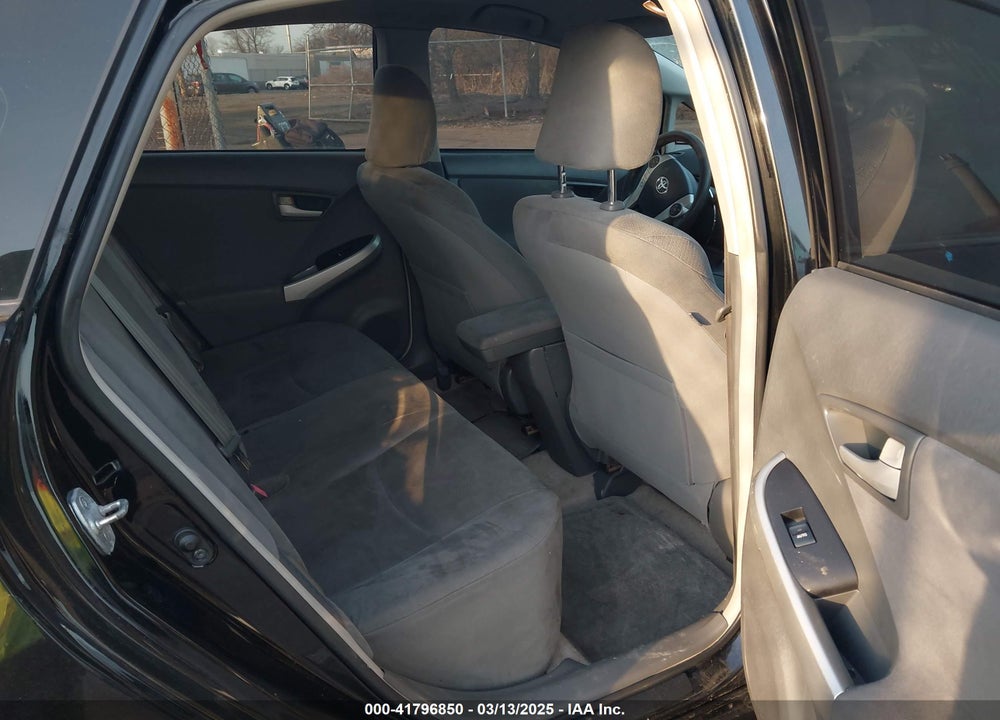 2011 TOYOTA PRIUS VIN: JTDKN3DU4B0300927