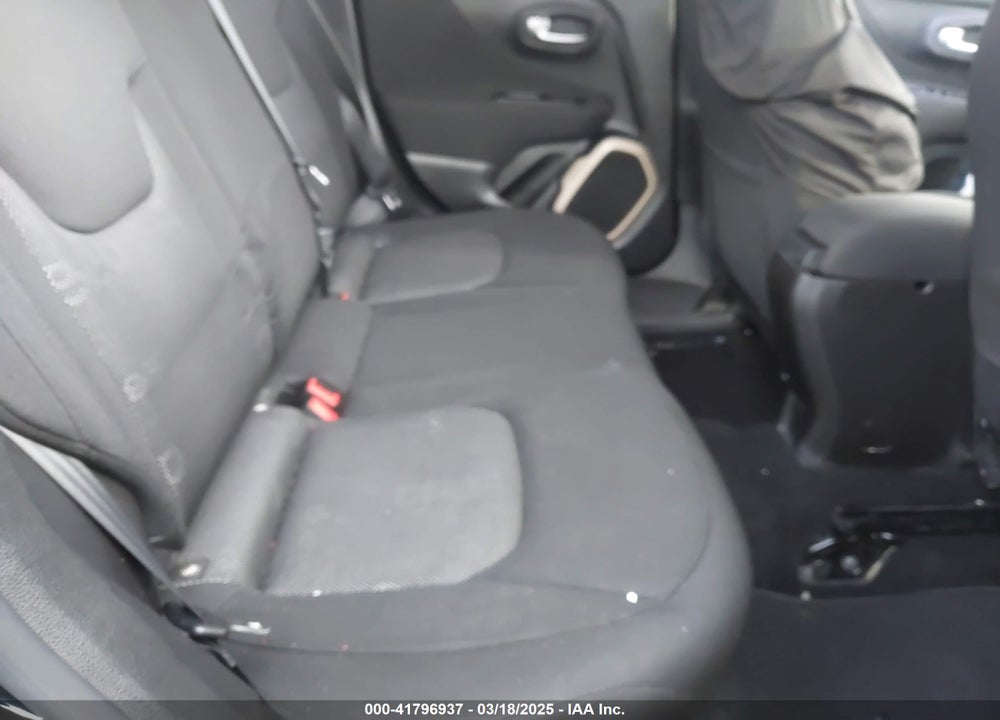 2017 JEEP RENEGADE LATITUDE 4X4 VIN: ZACCJBBB9HPE91033