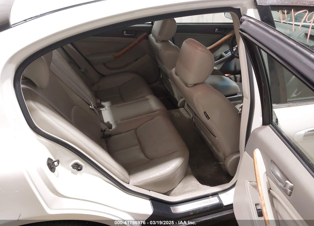2004 INFINITI G35X VIN: JNKCV51F84M701963