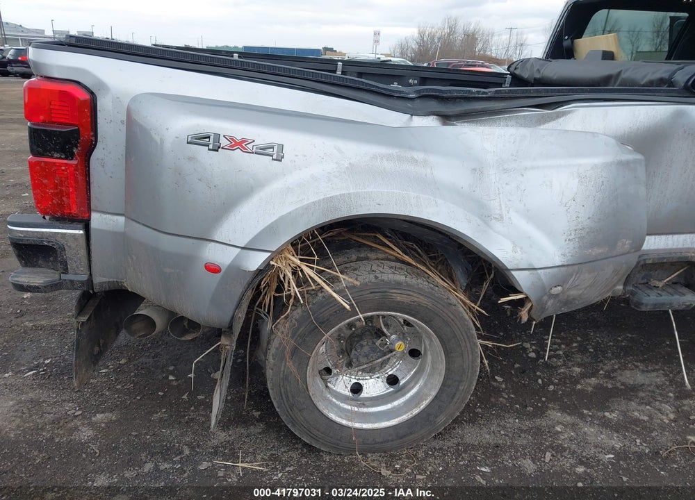 2023 FORD F-450 LARIAT VIN: 1FT8W4DTXPED00705
