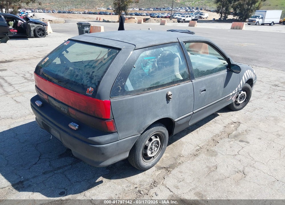 1993 GEO METRO VIN: 2C1MR2463P6718691