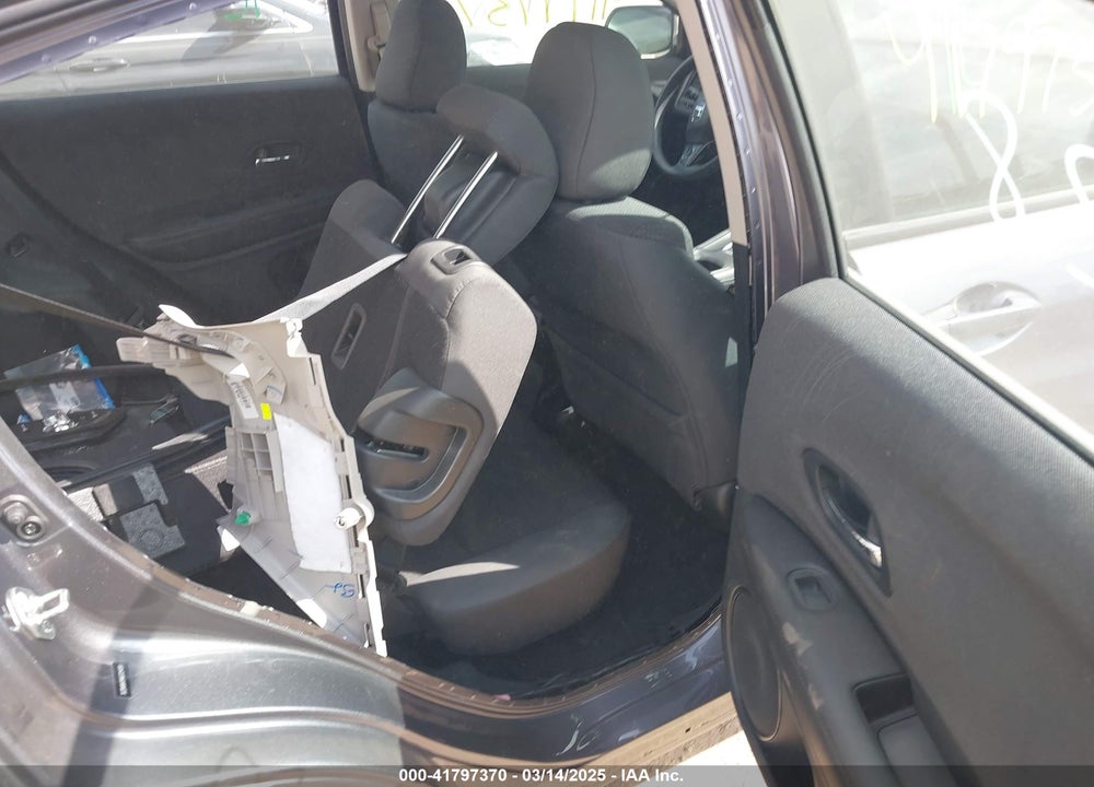 2019 HONDA HR-V VIN: 3CZRU6H34KG724151