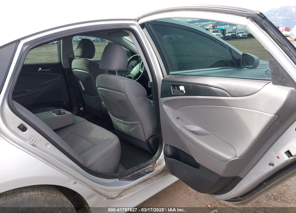 2014 HYUNDAI SONATA VIN: 5NPEB4AC2EH918259