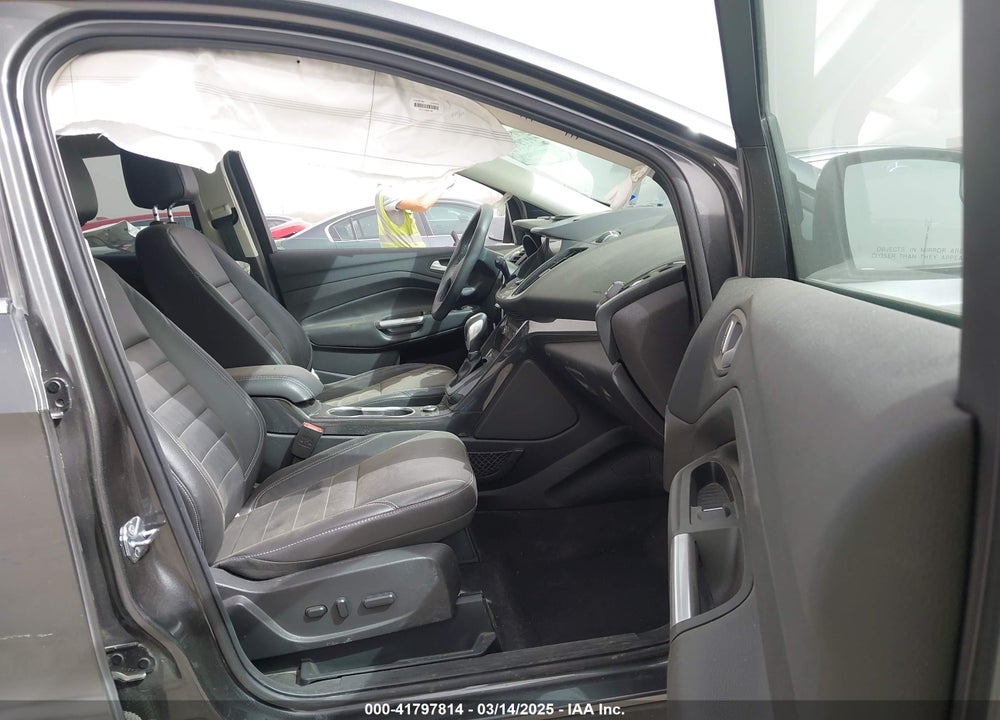 2016 FORD ESCAPE VIN: 1FMCU0J92GUB06673