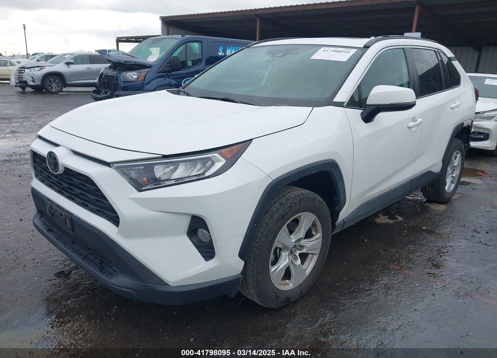 2020 TOYOTA RAV4 XLE VIN: 2T3W1RFV6LW098031