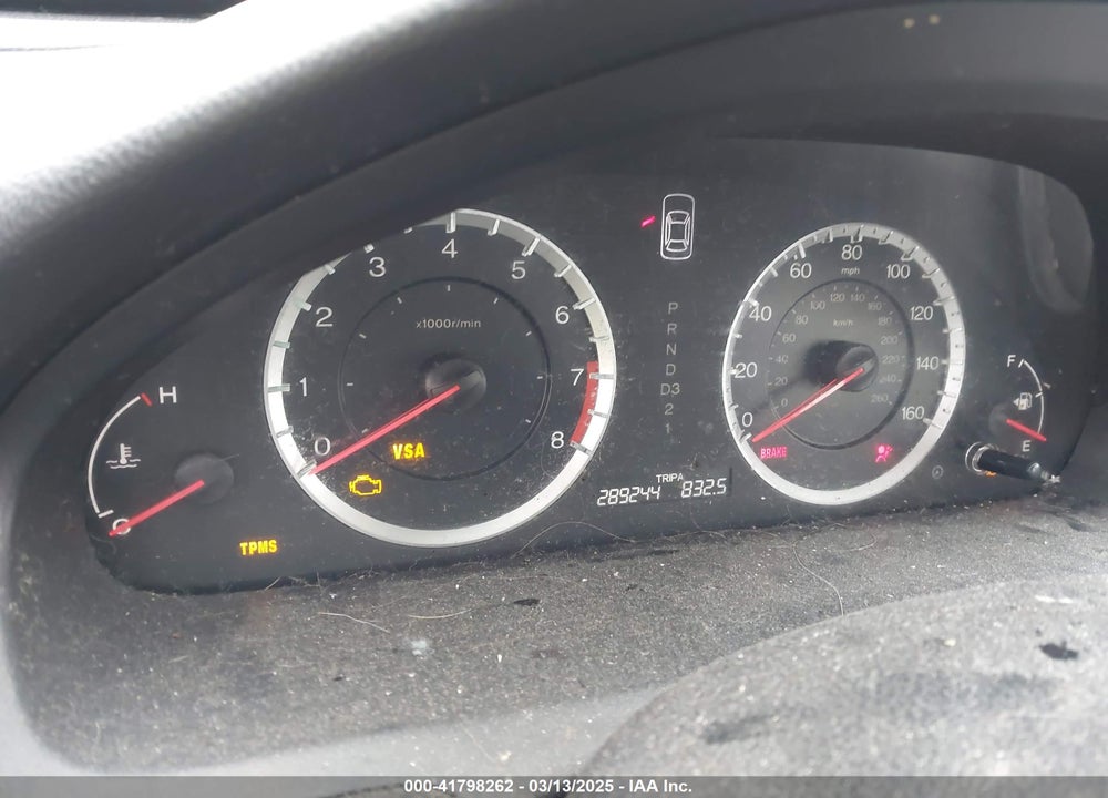 2010 HONDA ACCORD VIN: 1HGCP2F42AA028099