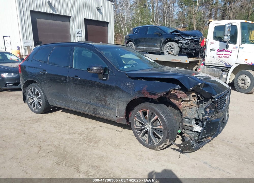 2023 VOLVO XC60 B5 PLUS DARK THEME VIN: YV4L12RW1P1226384
