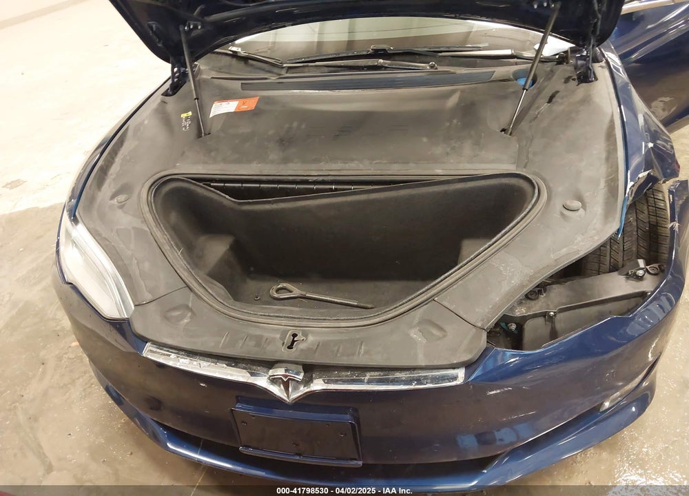 2018 TESLA MODEL S 100D/75D/P100D VIN: 5YJSA1E24JF276044