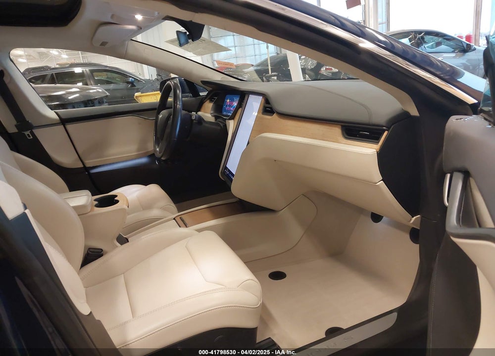 2018 TESLA MODEL S 100D/75D/P100D VIN: 5YJSA1E24JF276044