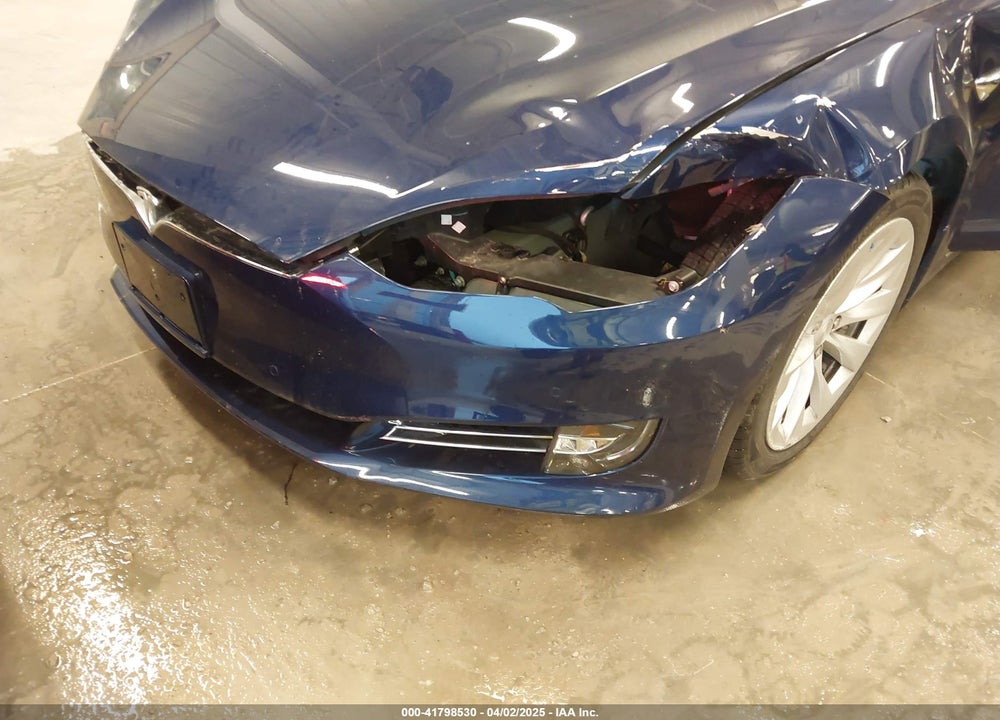 2018 TESLA MODEL S 100D/75D/P100D VIN: 5YJSA1E24JF276044