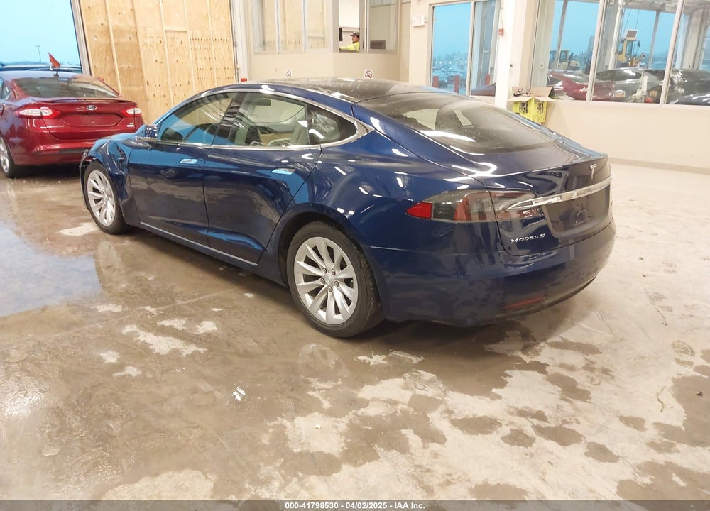 2018 TESLA MODEL S 100D/75D/P100D VIN: 5YJSA1E24JF276044