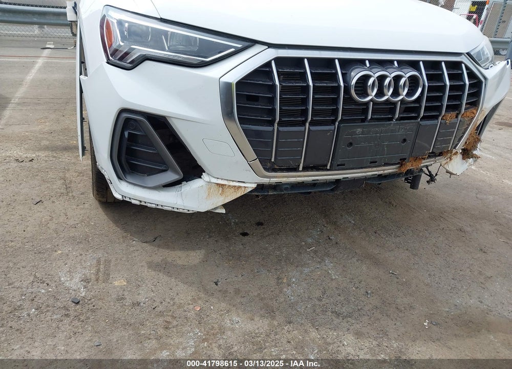 2024 AUDI Q3 VIN: WA1DECF36R1046665