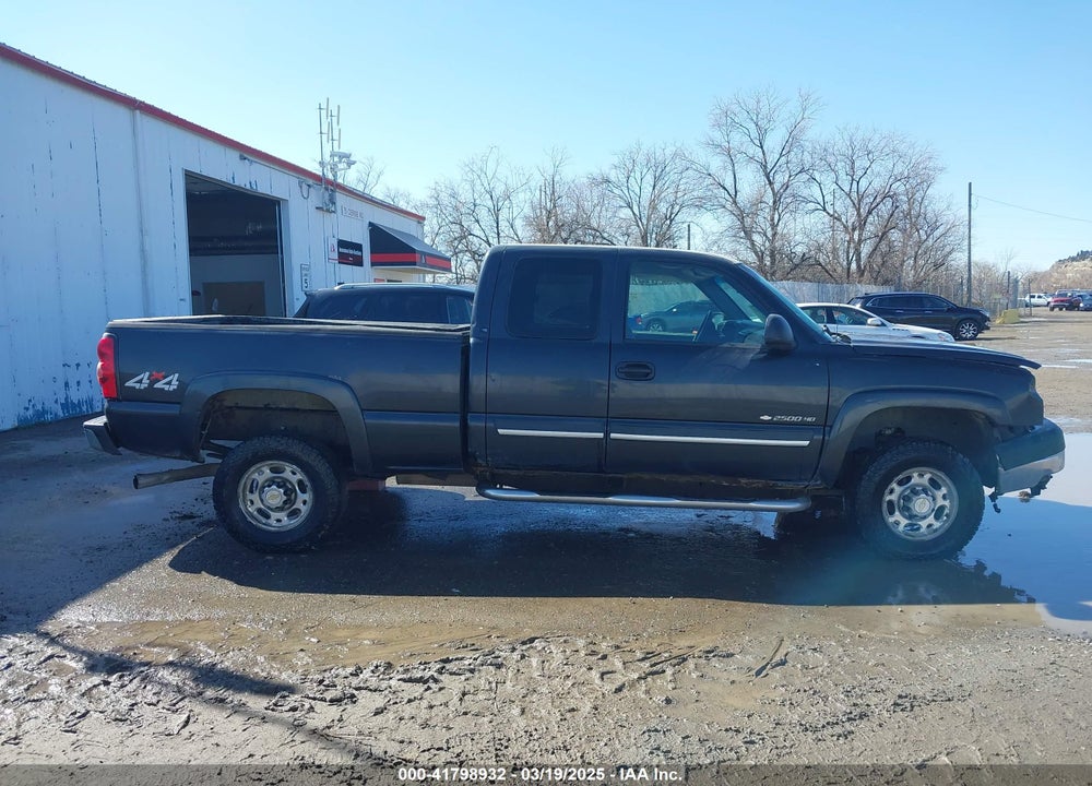 2004 CHEVROLET SILVERADO 2500HD LS VIN: 1GCHK29U74E211431
