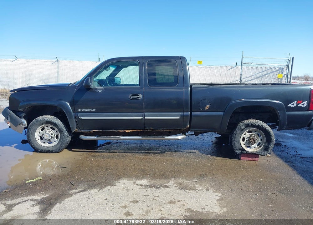 2004 CHEVROLET SILVERADO 2500HD LS VIN: 1GCHK29U74E211431