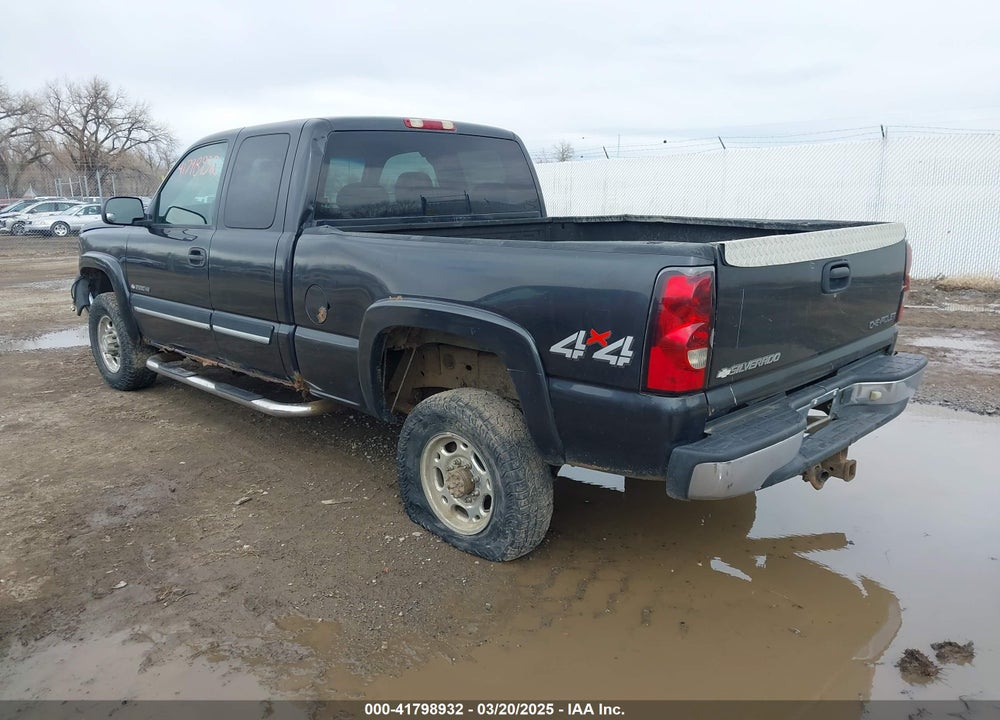 2004 CHEVROLET SILVERADO 2500HD LS VIN: 1GCHK29U74E211431