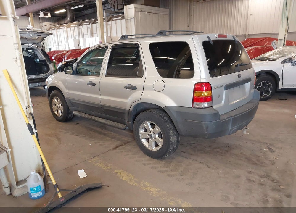 2007 FORD ESCAPE XLT/XLT SPORT VIN: 1FMCU03137KB06555