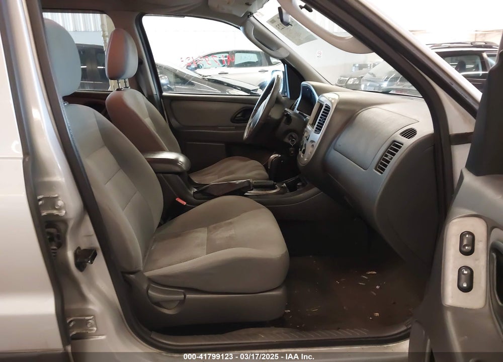 2007 FORD ESCAPE XLT/XLT SPORT VIN: 1FMCU03137KB06555
