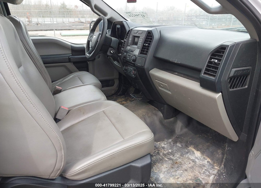 2016 FORD F-150 VIN: 1FTMF1C83GKE21586