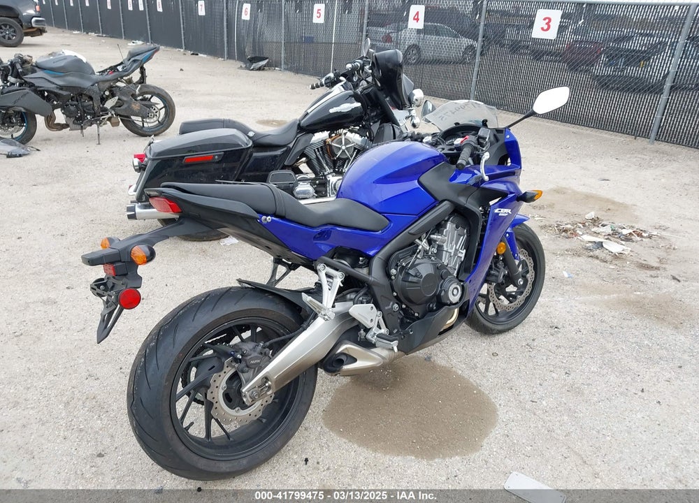 2014 HONDA CBR650 F VIN: MLHRC7408E5000188