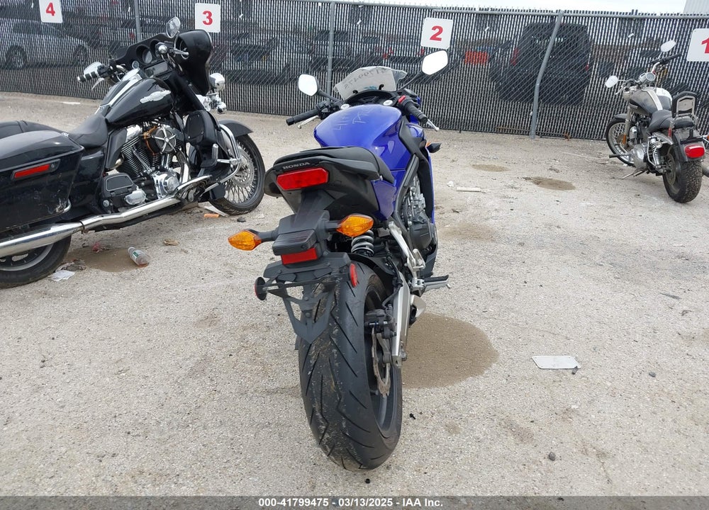 2014 HONDA CBR650 F VIN: MLHRC7408E5000188