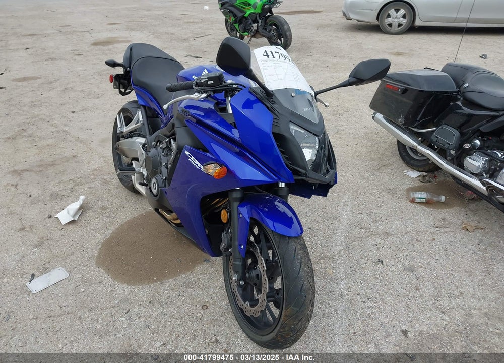 2014 HONDA CBR650 F VIN: MLHRC7408E5000188
