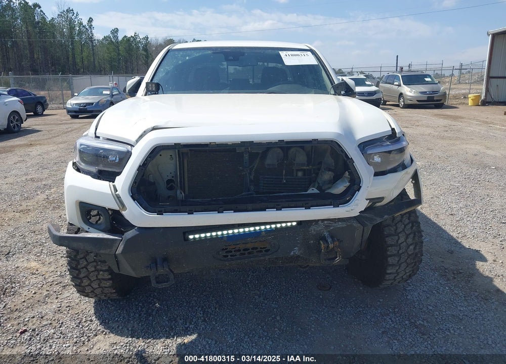 2018 TOYOTA TACOMA SR5 V6 VIN: 3TMCZ5AN9JM176375