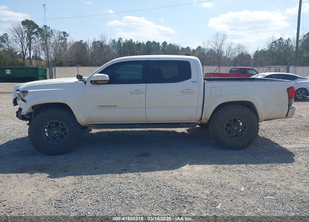 2018 TOYOTA TACOMA SR5 V6 VIN: 3TMCZ5AN9JM176375