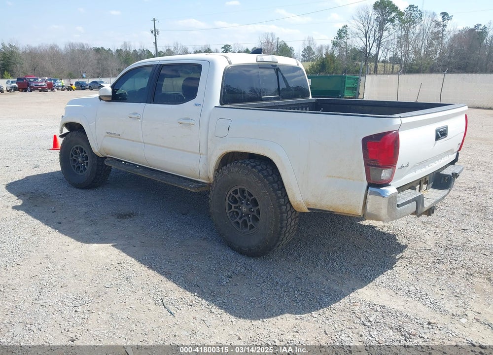 2018 TOYOTA TACOMA SR5 V6 VIN: 3TMCZ5AN9JM176375