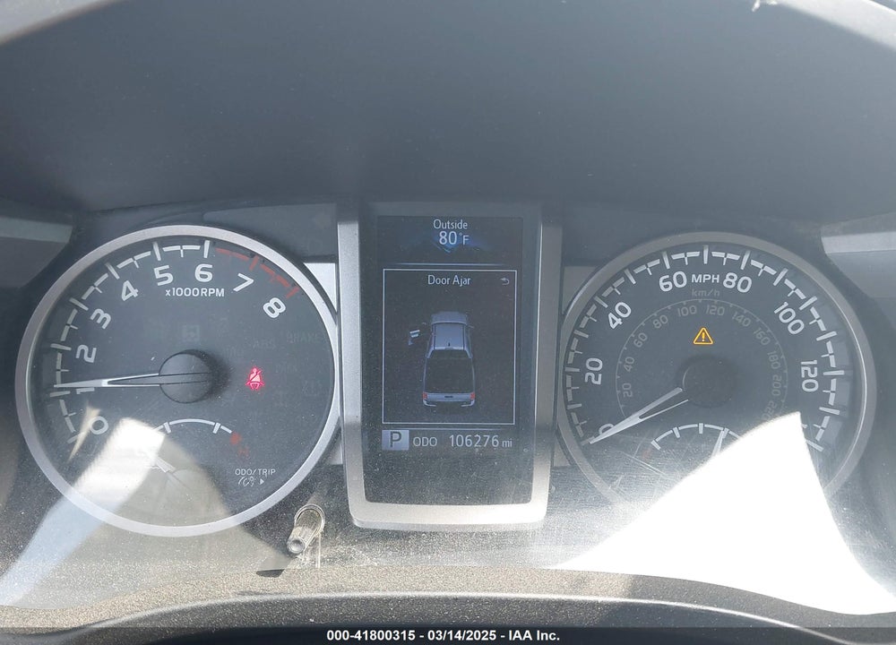 2018 TOYOTA TACOMA SR5 V6 VIN: 3TMCZ5AN9JM176375