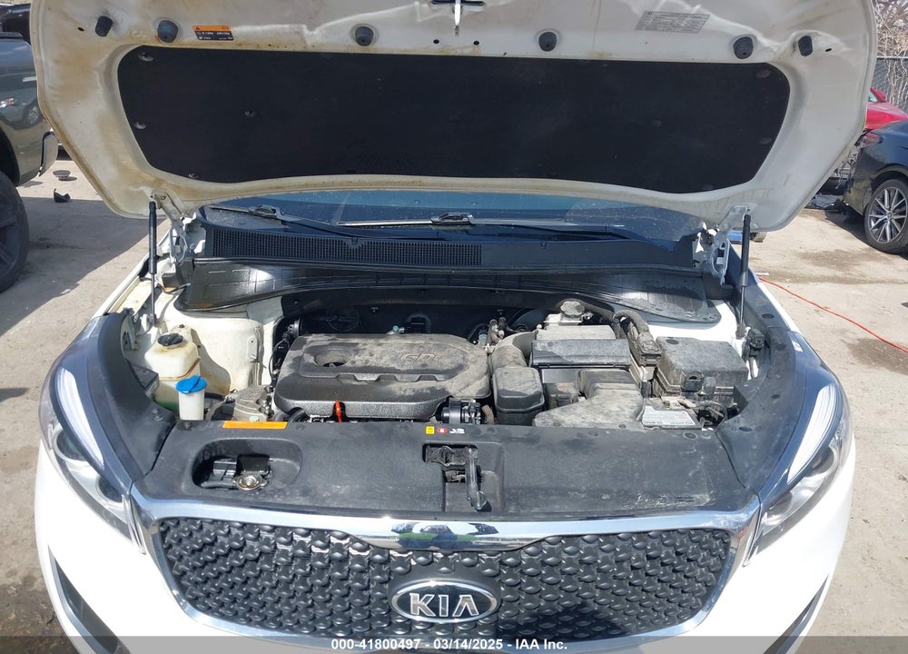 2016 KIA SORENTO 2.4L LX VIN: 5XYPG4A34GG011601