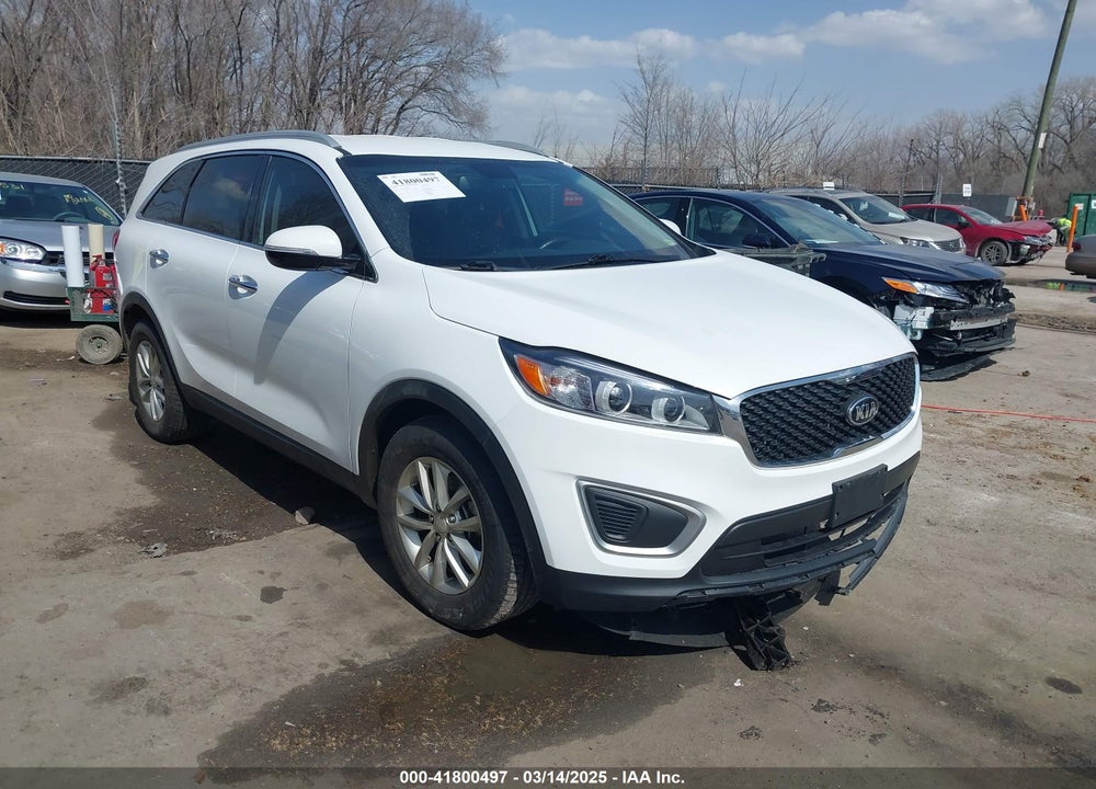 2016 KIA SORENTO 2.4L LX VIN: 5XYPG4A34GG011601