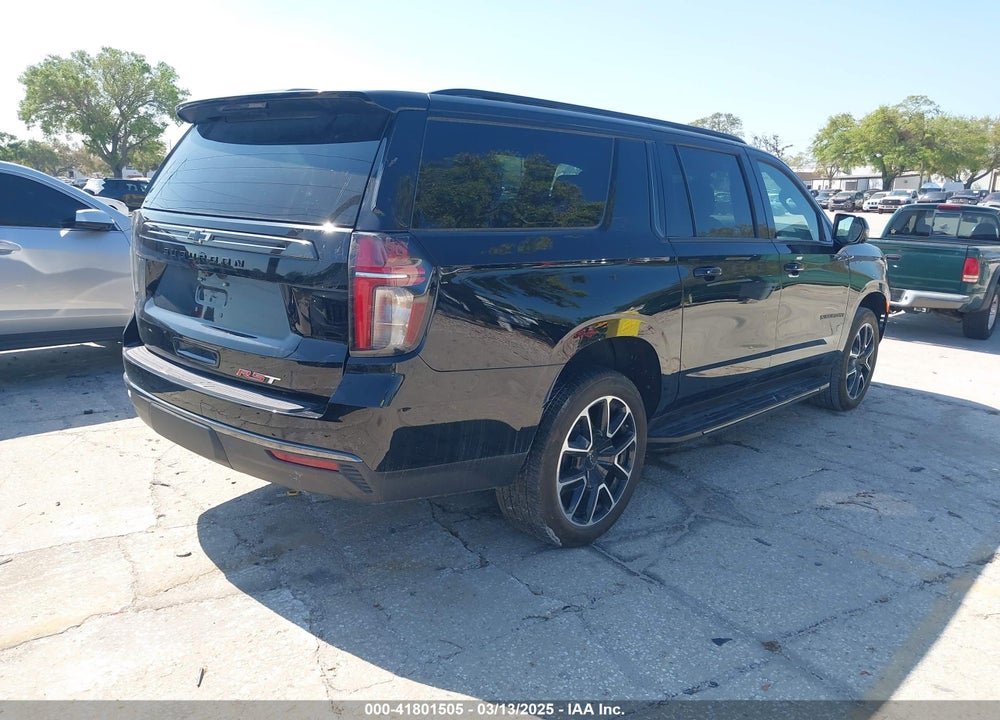2022 CHEVROLET SUBURBAN VIN: 1GNSKEKDXNR347135