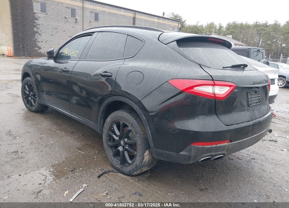 2017 MASERATI LEVANTE VIN: ZN661XUA6HX250718