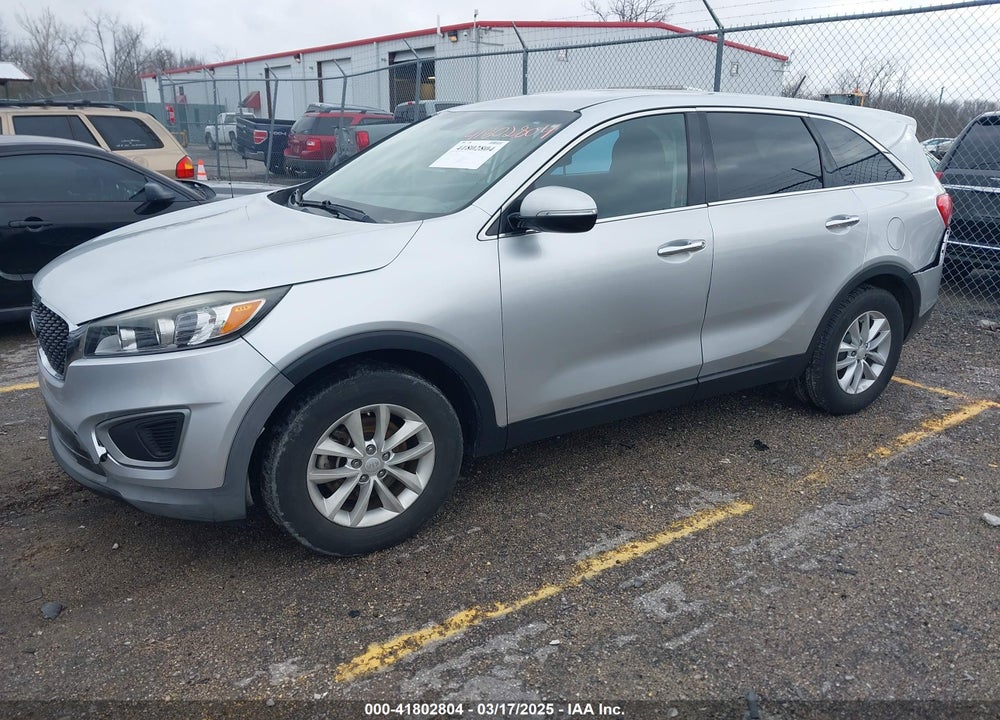2018 KIA SORENTO VIN: 5XYPG4A34JG378652