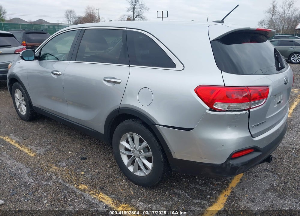 2018 KIA SORENTO VIN: 5XYPG4A34JG378652