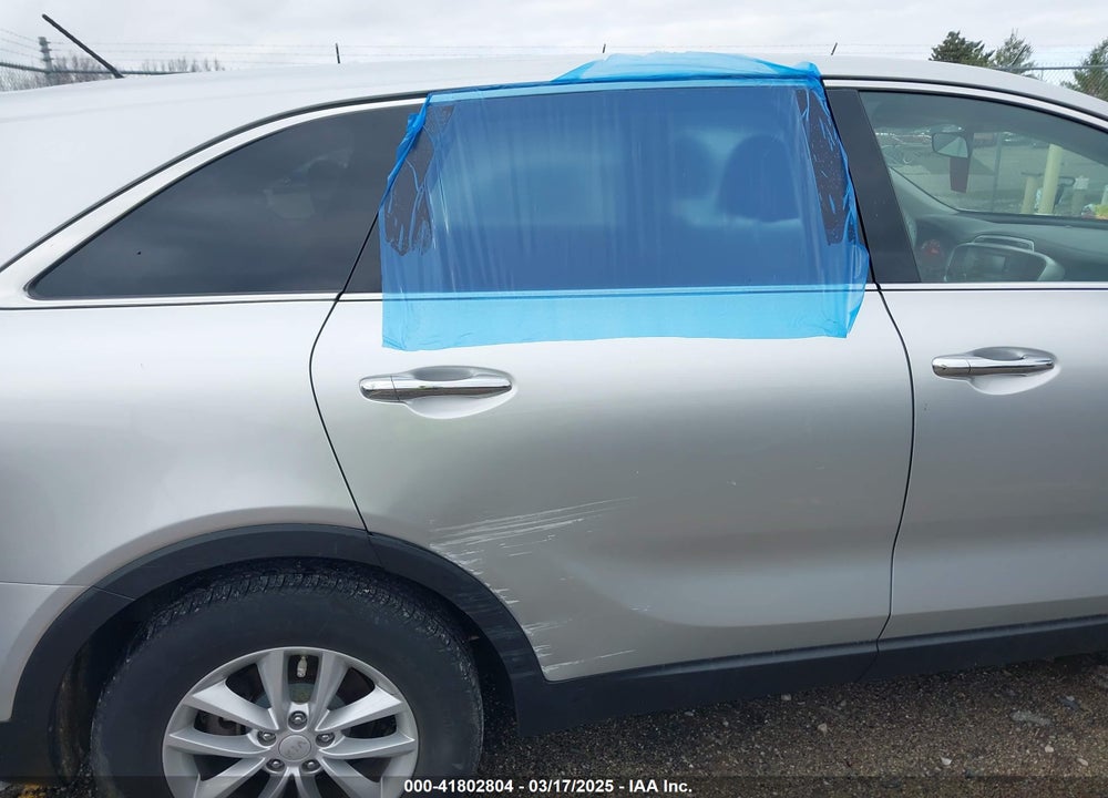 2018 KIA SORENTO VIN: 5XYPG4A34JG378652