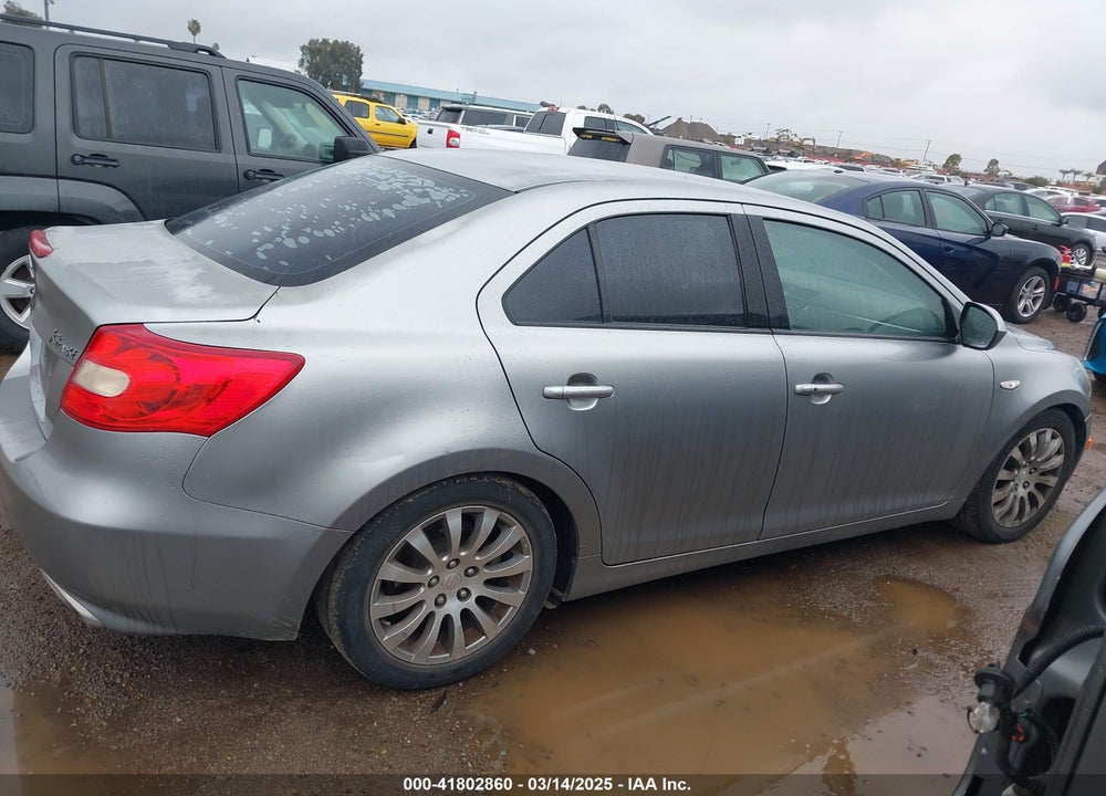 2010 SUZUKI KIZASHI SE VIN: JS2RE9A33A6100068