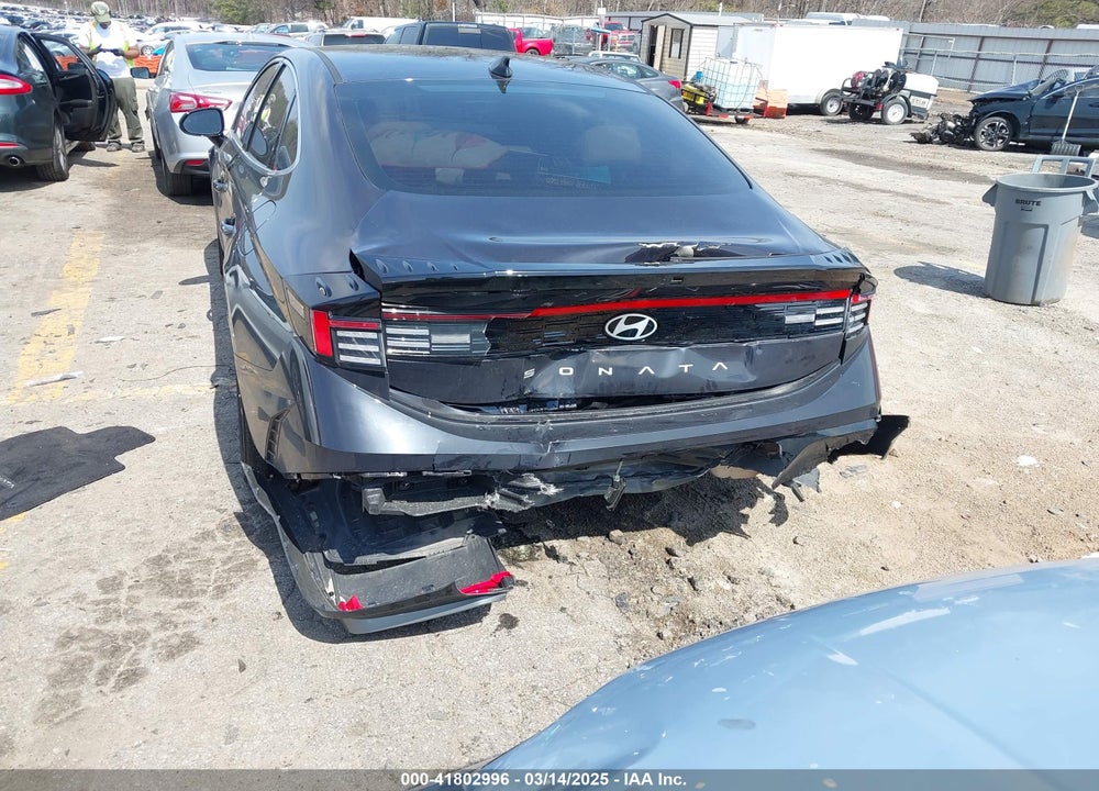 2024 HYUNDAI SONATA VIN: KMHL64JA8RA353129