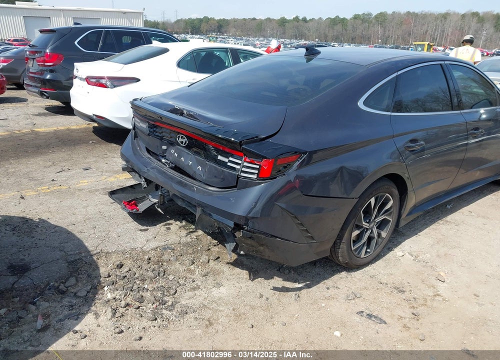 2024 HYUNDAI SONATA VIN: KMHL64JA8RA353129
