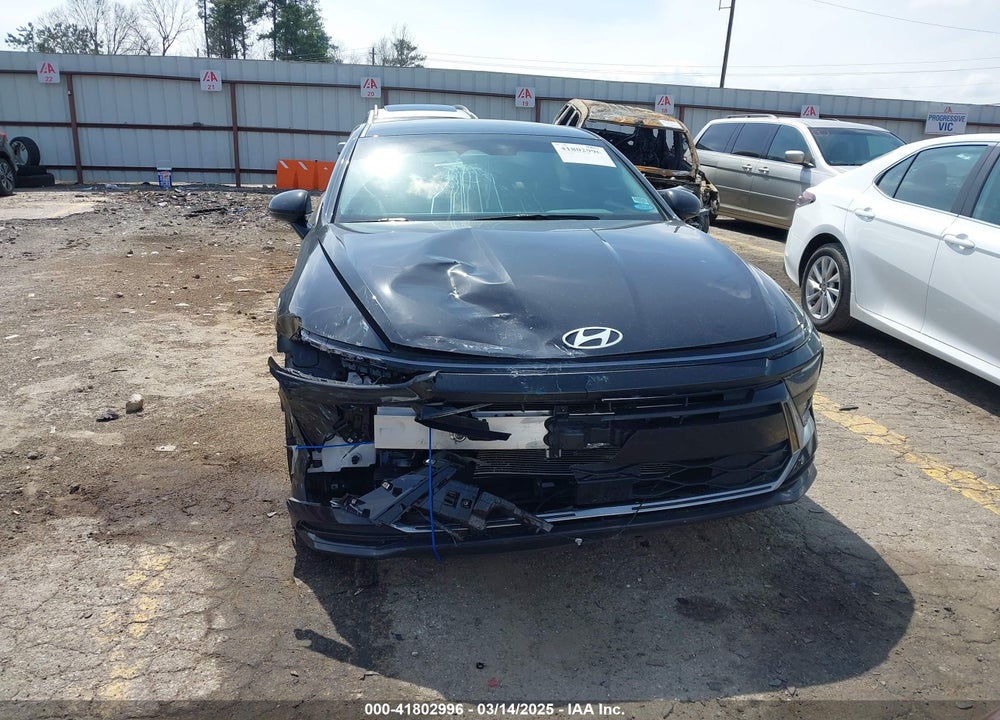 2024 HYUNDAI SONATA VIN: KMHL64JA8RA353129