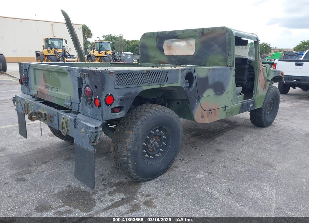 2006 AMERICAN GENERAL H1 VIN: AA8072240