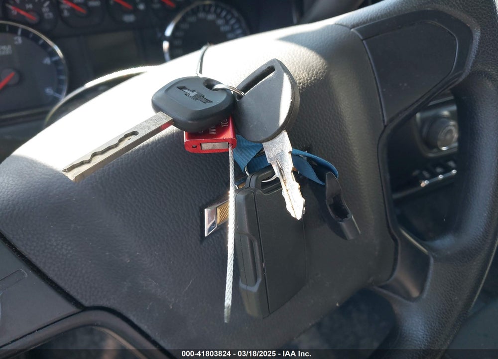 2022 CHEVROLET SILVERADO 4500HD 1WT VIN: 1HTKJPVK2NH083984