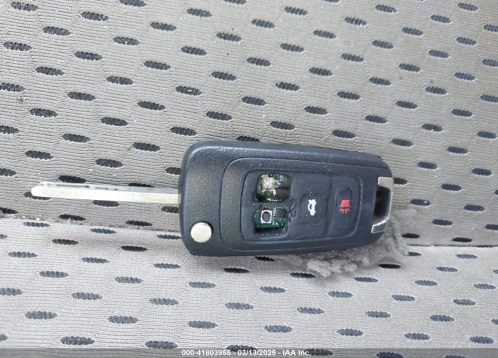2011 CHEVROLET EQUINOX VIN: 2CNALBEC5B6225062