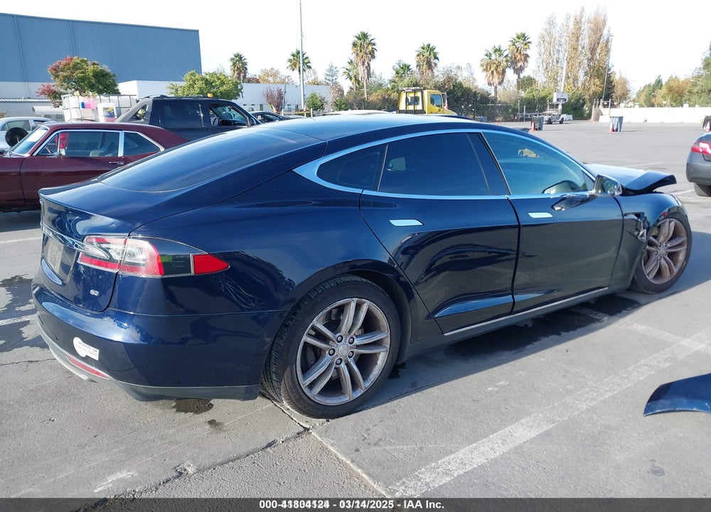 2013 TESLA MODEL S VIN: 5YJSA1AG1DFP09387