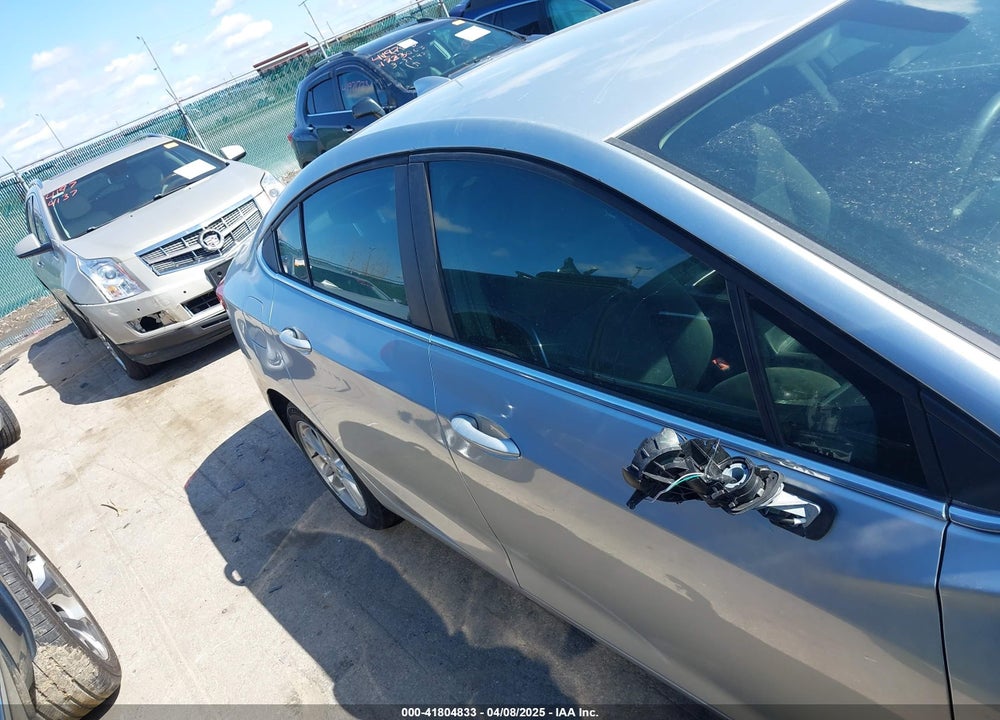 2018 CHEVROLET CRUZE LT AUTO VIN: 1G1BE5SM7J7198178