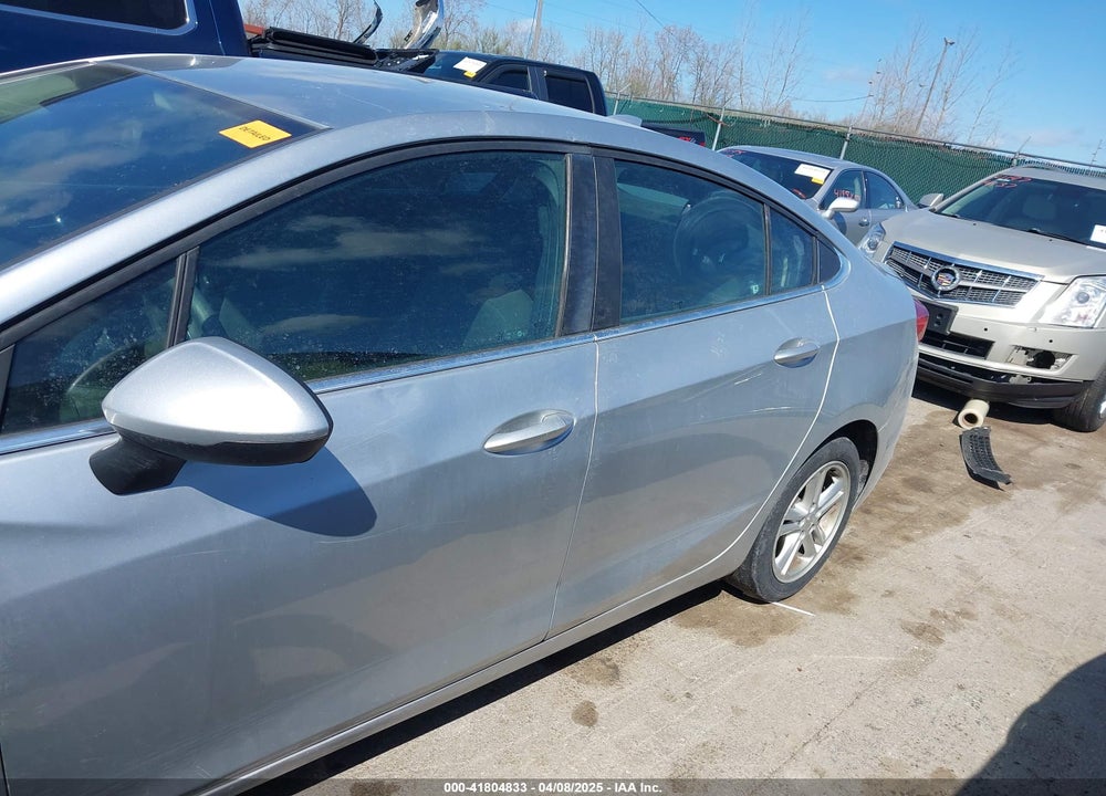 2018 CHEVROLET CRUZE LT AUTO VIN: 1G1BE5SM7J7198178