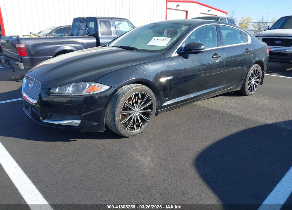 2014 JAGUAR XF VIN: SAJWA0ES7EPU28746