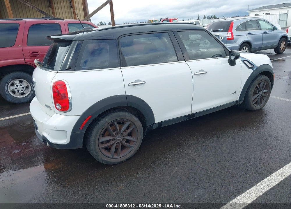 2011 MINI COOPER S VIN: WMWZC5C50BWL53497